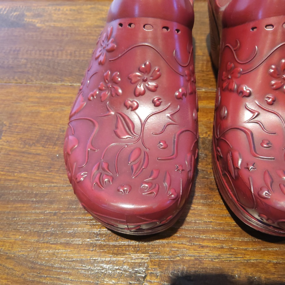 Dansko red floral